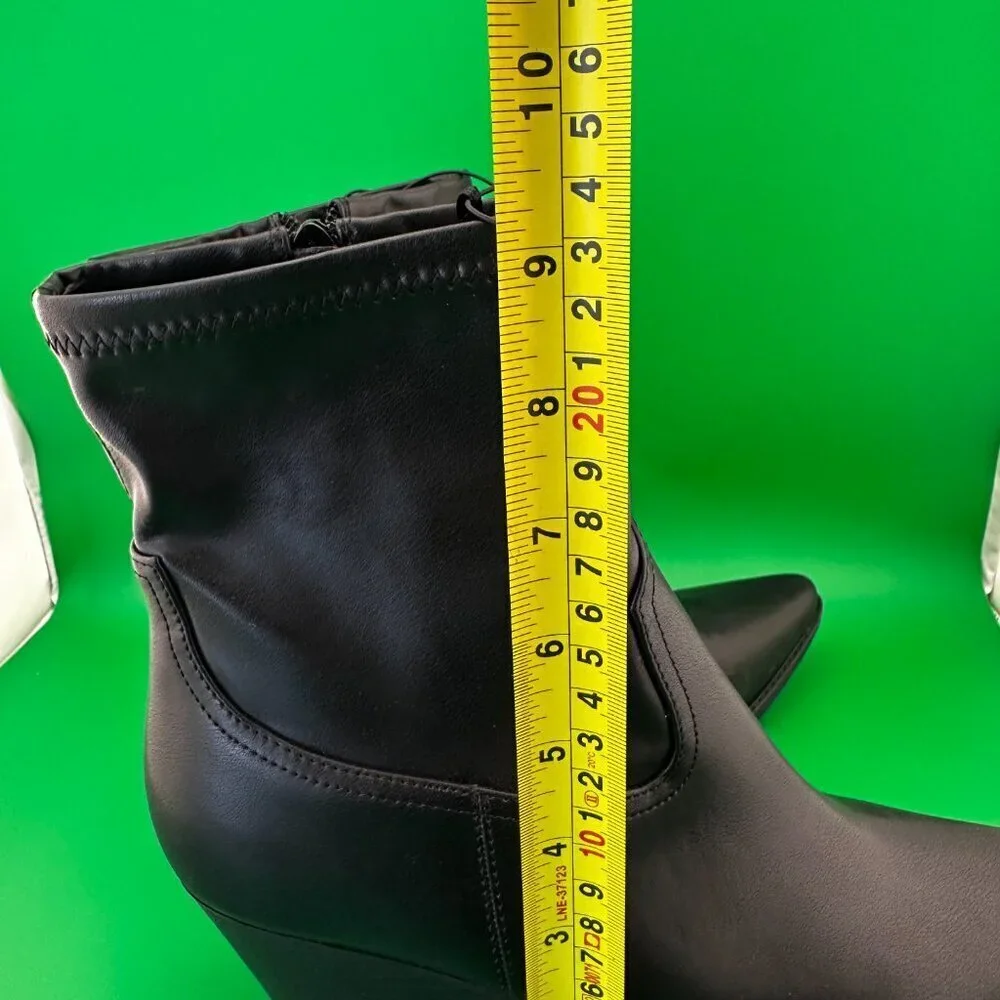 NWOT INDIGO BLACK WESTERN ANKLE WOMEN'S BOOT, INNER ZIP & STACKED HEEL 10 M
